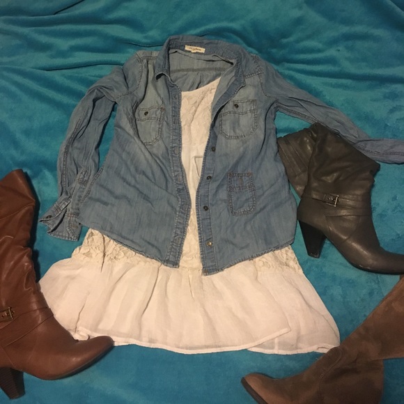 Life in Progress Light Jean shirt - Picture 2 of 7